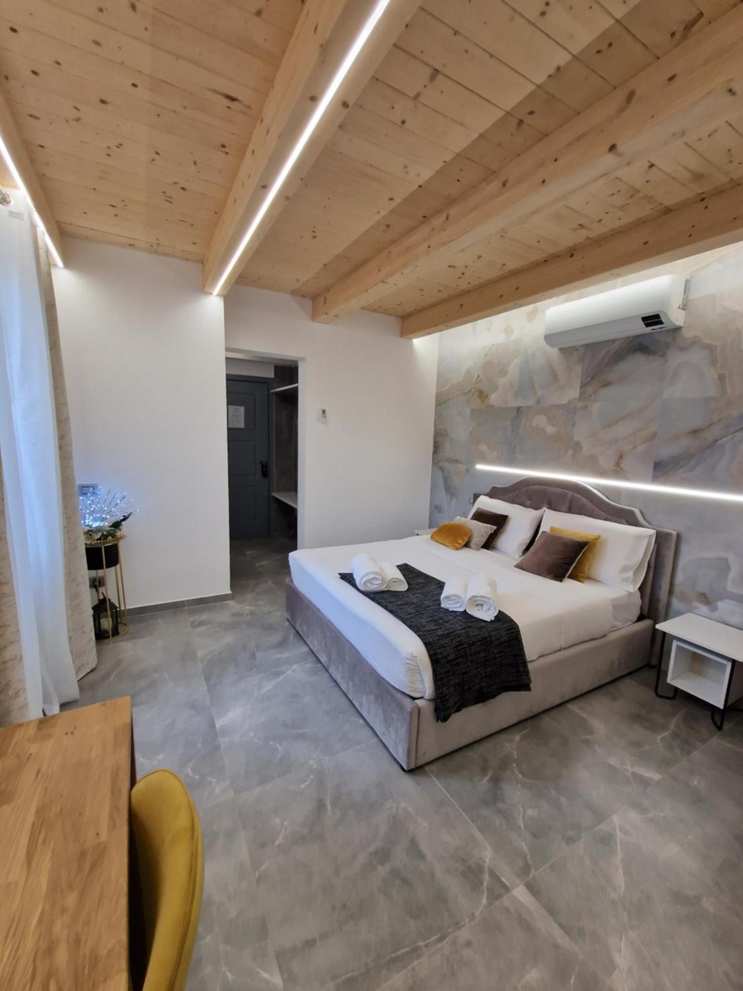 Marla Rooms 斯培西亚 外观 照片